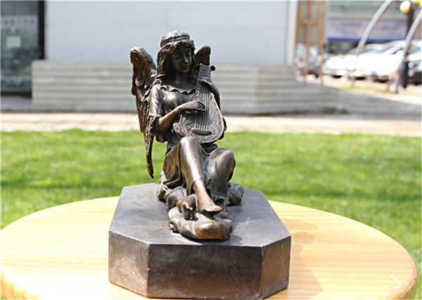 公園西方美女雕塑.jpg 公園西方美女雕塑.jpg