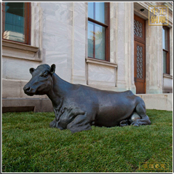 鑄銅關公 大型臥著的銅牛雕塑