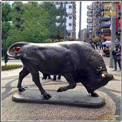 鑄銅關(guān)公 廣場大型開荒牛銅雕塑