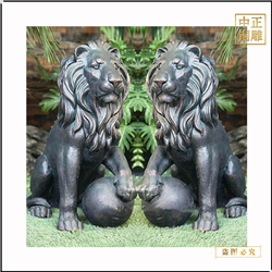 鑄銅關(guān)公 腳踩球銅獅子圖片