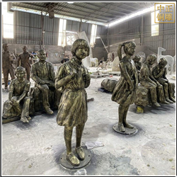 鑄銅關(guān)公 小女孩背書包人物銅雕塑